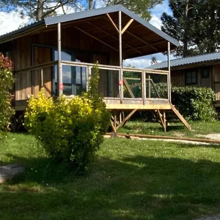 Kemping Mobil-home Cosy Avec Terrasse Au La Motte - Api-1-52-575 Le Fouilloux