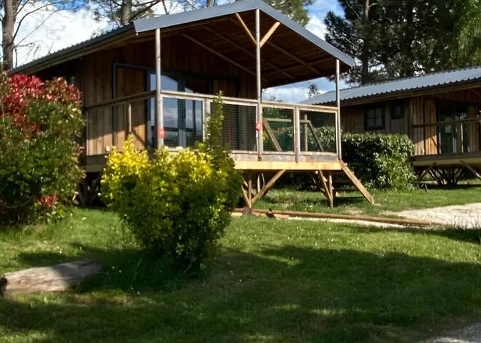 Mobil-home Cosy Avec Terrasse Au La Motte - Api-1-52-575 Campsite Le Fouilloux